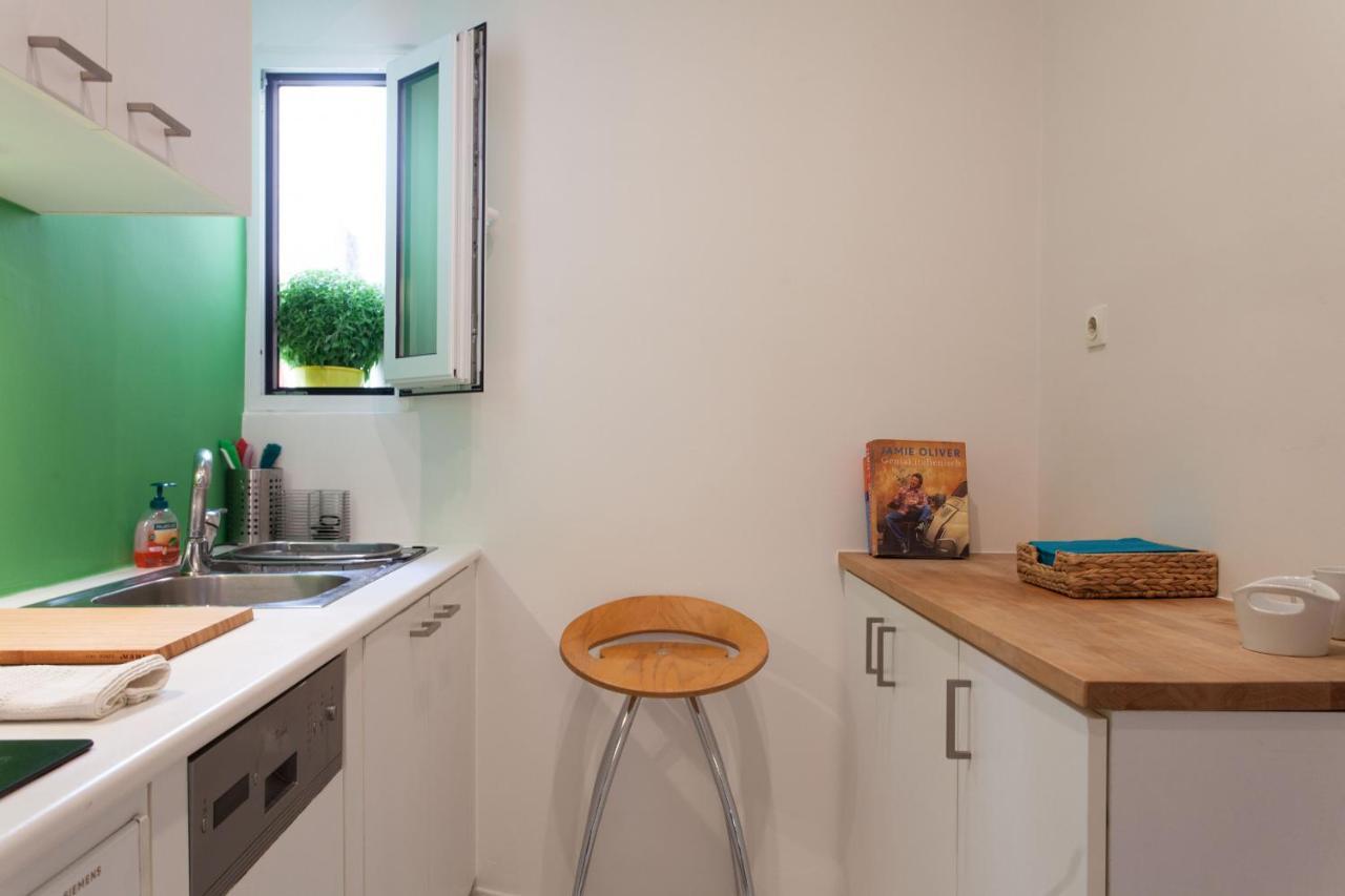 2 Bdrm Apt For Up To 6 Guests Next To Acropolis Museum Афины Экстерьер фото