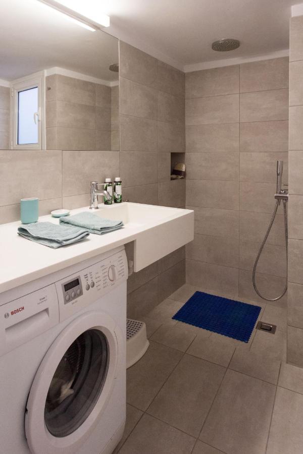 2 Bdrm Apt For Up To 6 Guests Next To Acropolis Museum Афины Экстерьер фото