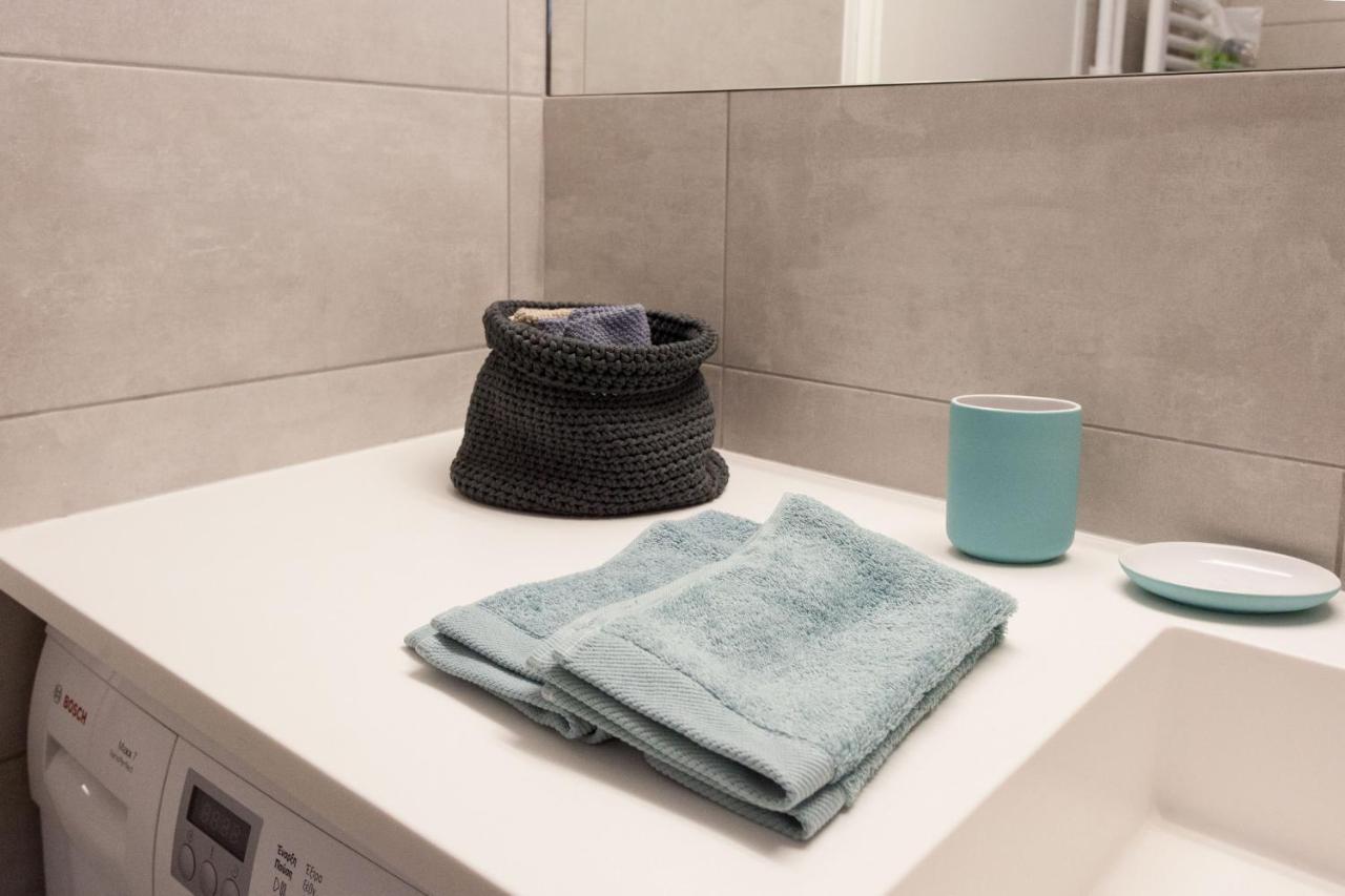 2 Bdrm Apt For Up To 6 Guests Next To Acropolis Museum Афины Экстерьер фото